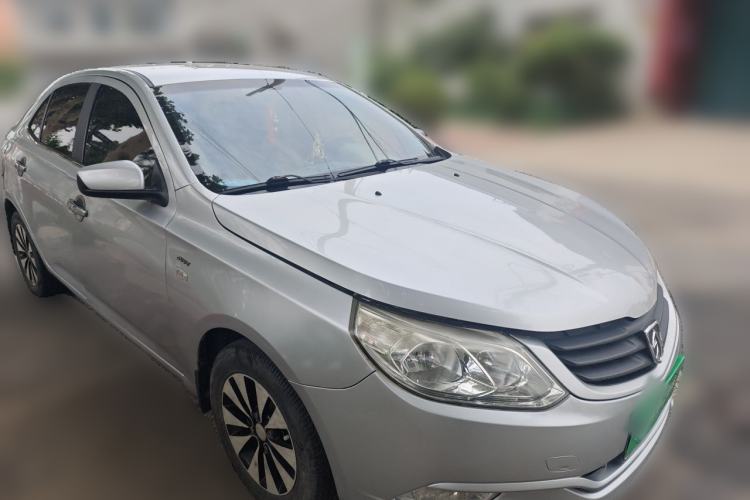 Used Baojun 630 2011 1.5L manual Comfort trim level Front Right 45 Deg