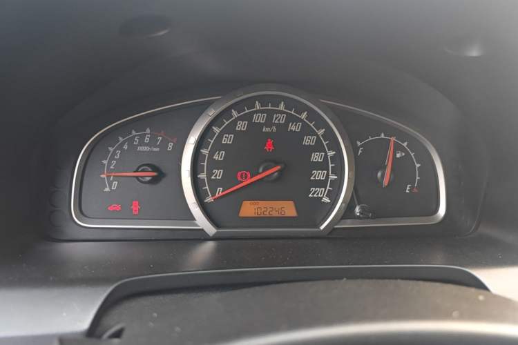 Used Baojun 630 2011 1.5L manual Elite version Instrument Cluster