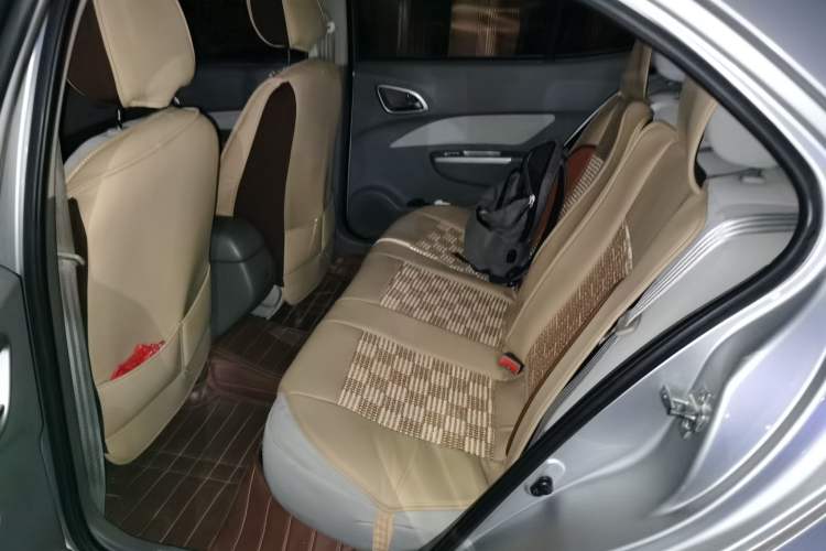 Used Baojun 630 2011 1.5L manual Comfort trim level Left Rear Seat