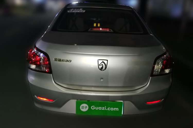Used Baojun 630 2011 1.5L manual Comfort trim level Rear