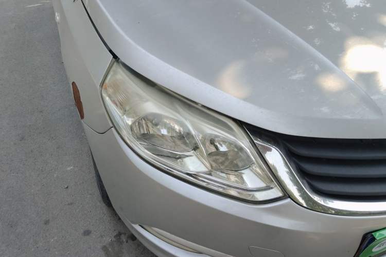 Used Baojun 630 2011 1.5L manual Comfort trim level Right Front Headlight