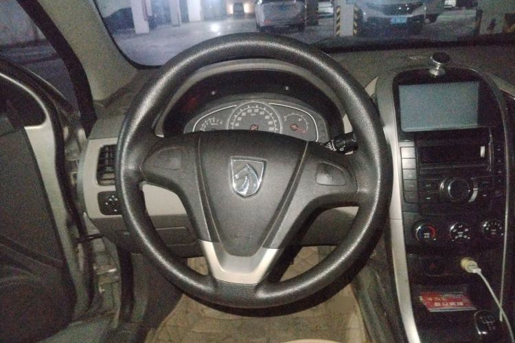 Used Baojun 630 2011 1.5L manual Comfort trim level Steering Wheel