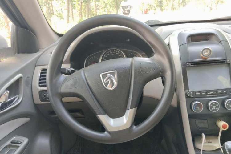 Used Baojun 630 2011 1.5L manual Comfort trim level Steering Wheel