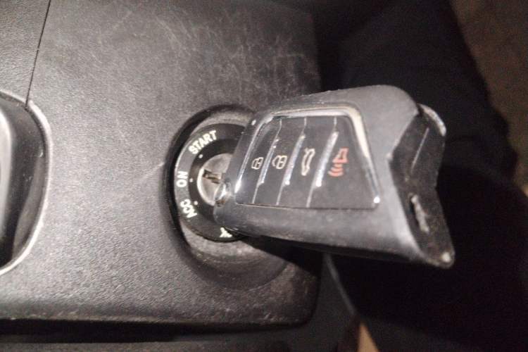 Used Baojun 630 2011 1.5L manual Comfort trim level Vehicle Key