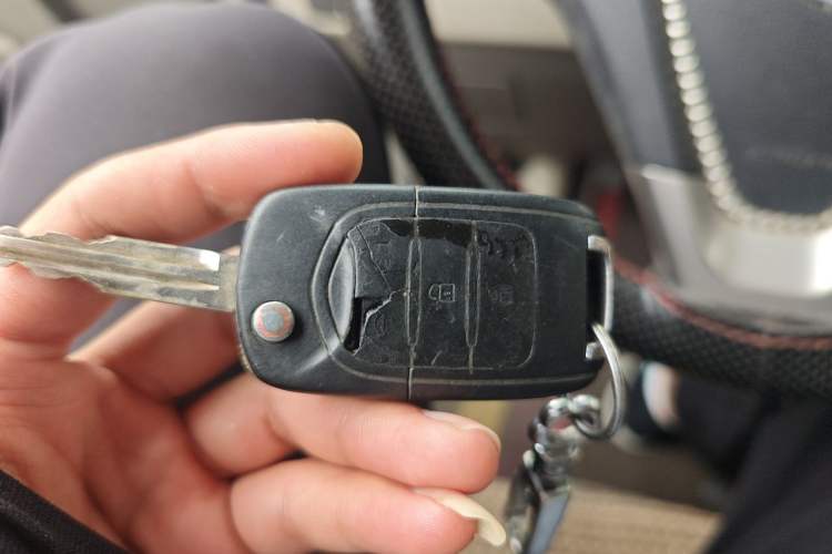 Used Baojun 630 2011 1.5L manual Comfort trim level Vehicle Key