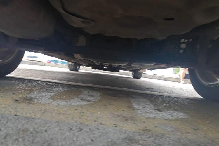 Used Baojun 630 2011 1.5L manual Comfort trim level Chassis Rear