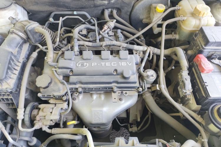 Used Baojun 630 2011 1.5L manual Comfort trim level Engine Bay