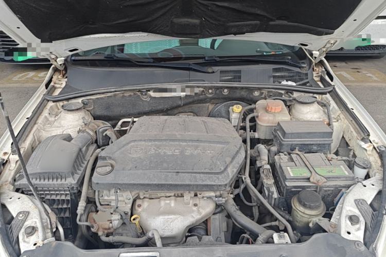 Used Baojun 630 2011 1.5L manual Comfort trim level Engine Bay