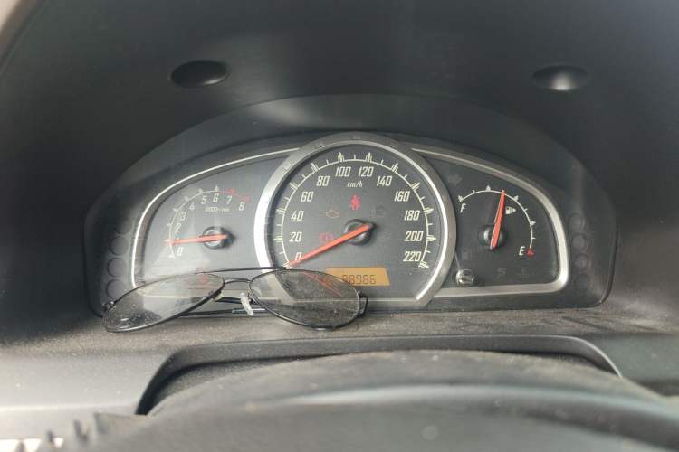 Used Baojun 630 2011 1.5L manual standard version Instrument Cluster