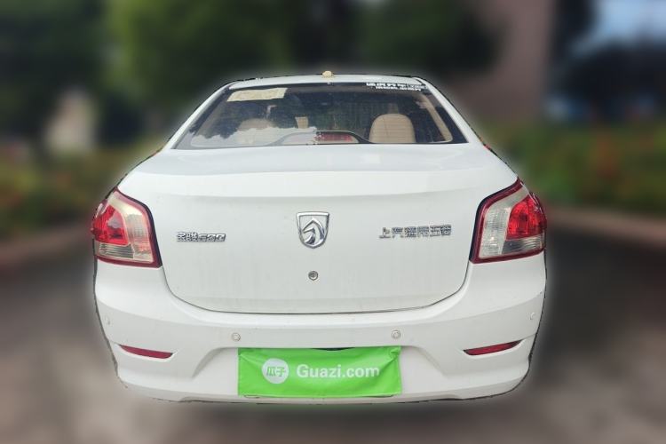 Used Baojun 630 2011 1.5L manual standard version Rear