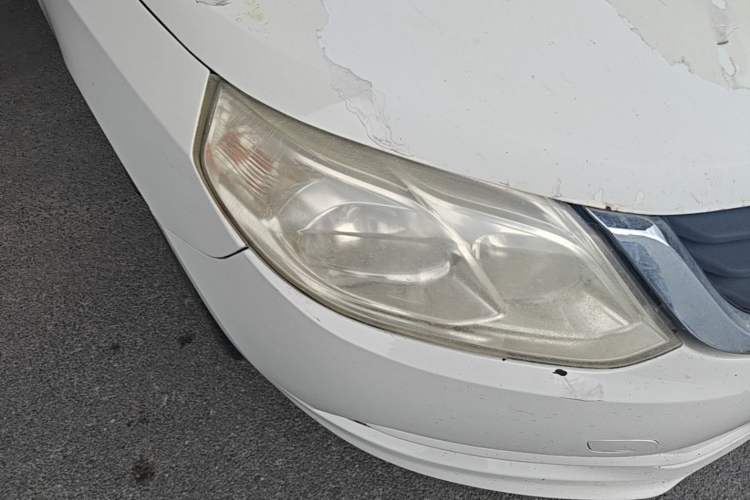 Used Baojun 630 2011 1.5L manual Comfort trim level Right Front Headlight