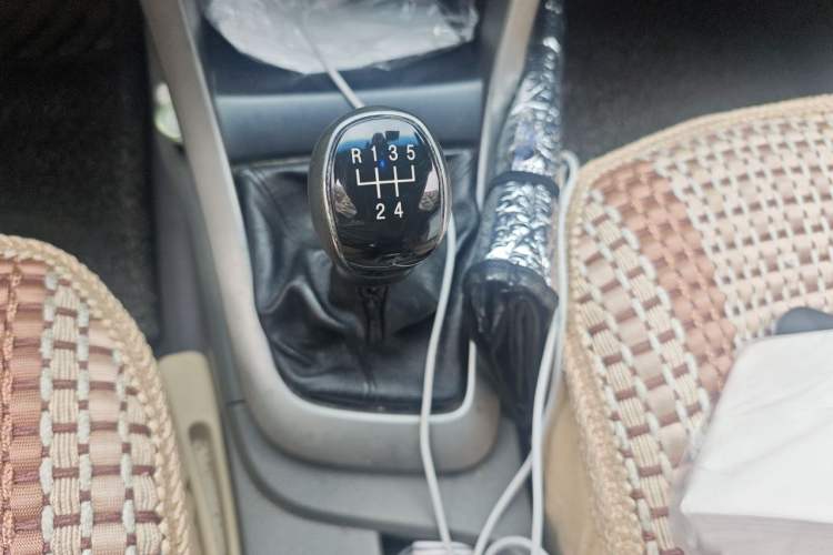 Used Baojun 630 2012 1.5L DVVT Manual Standard Model Gear Lever