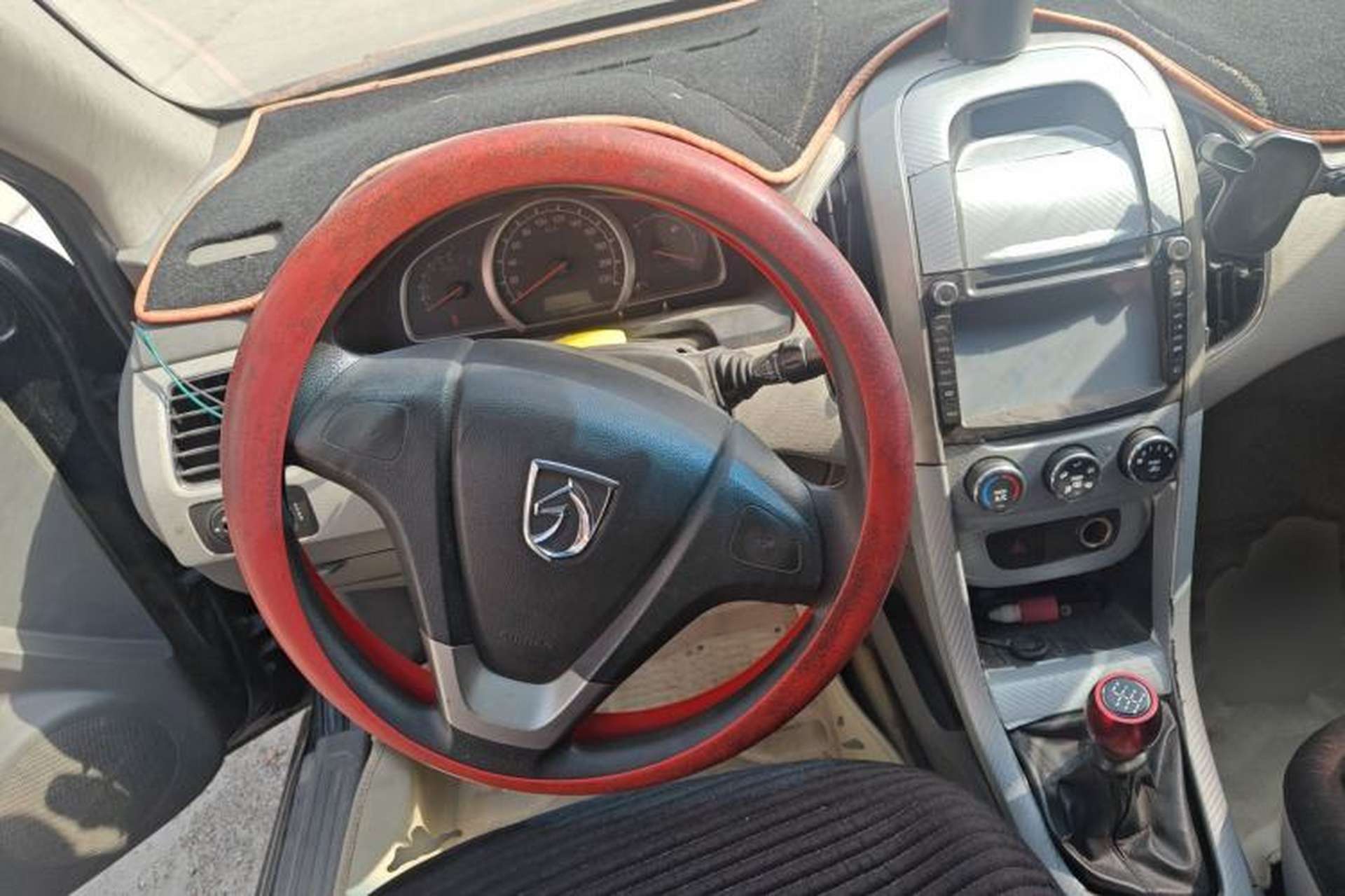 Used Baojun 630 2012 1.5L DVVT manual comfort version Steering Wheel