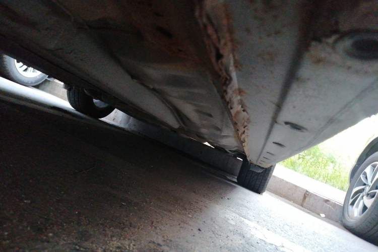 Used Baojun 630 2012 1.5L DVVT manual comfort version Chassis Front Left