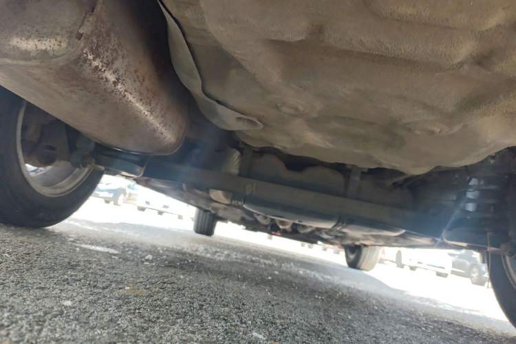 Used Baojun 630 2012 1.8L manual Comfort trim level Chassis Rear