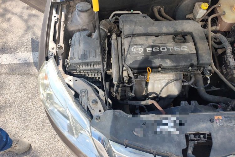 Used Baojun 630 2012 1.8L manual Comfort trim level Engine Bay Right