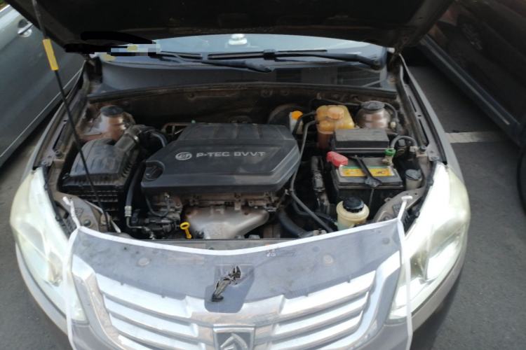 Used Baojun 630 2012 1.5L DVVT manual comfort version Engine Bay