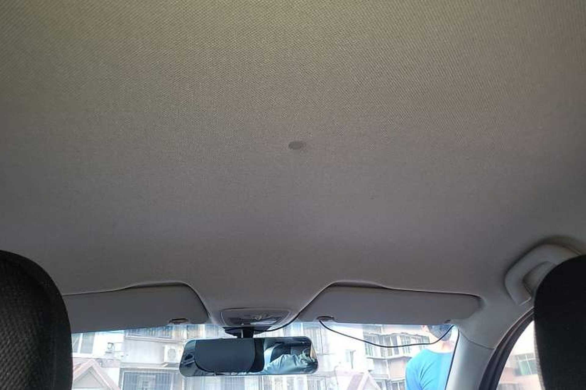 Used Baojun 630 2012 1.5L DVVT manual comfort version Headliner