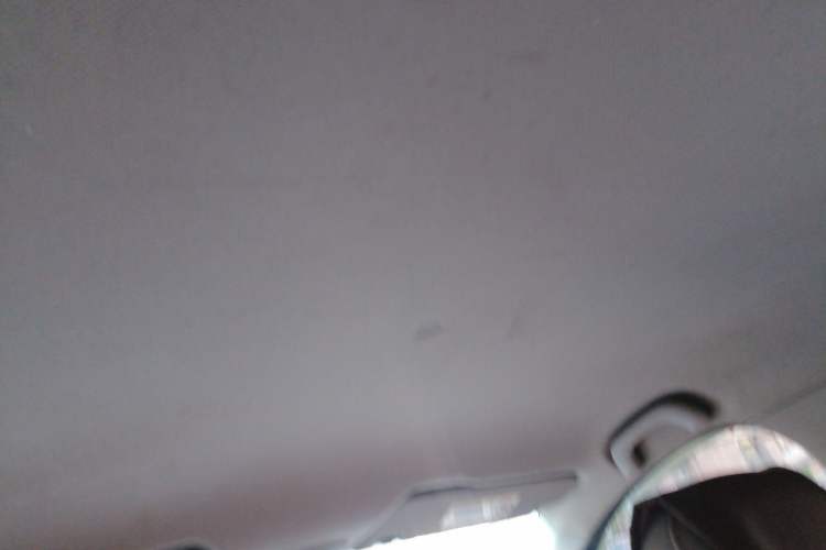 Used Baojun 630 2012 1.5L DVVT manual comfort version Headliner