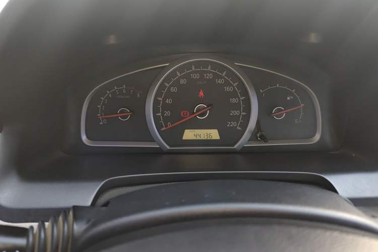 Used Baojun 630 2012 1.8L manual Comfort trim level Instrument Cluster