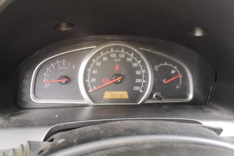 Used Baojun 630 2012 1.5L DVVT manual comfort version Instrument Cluster