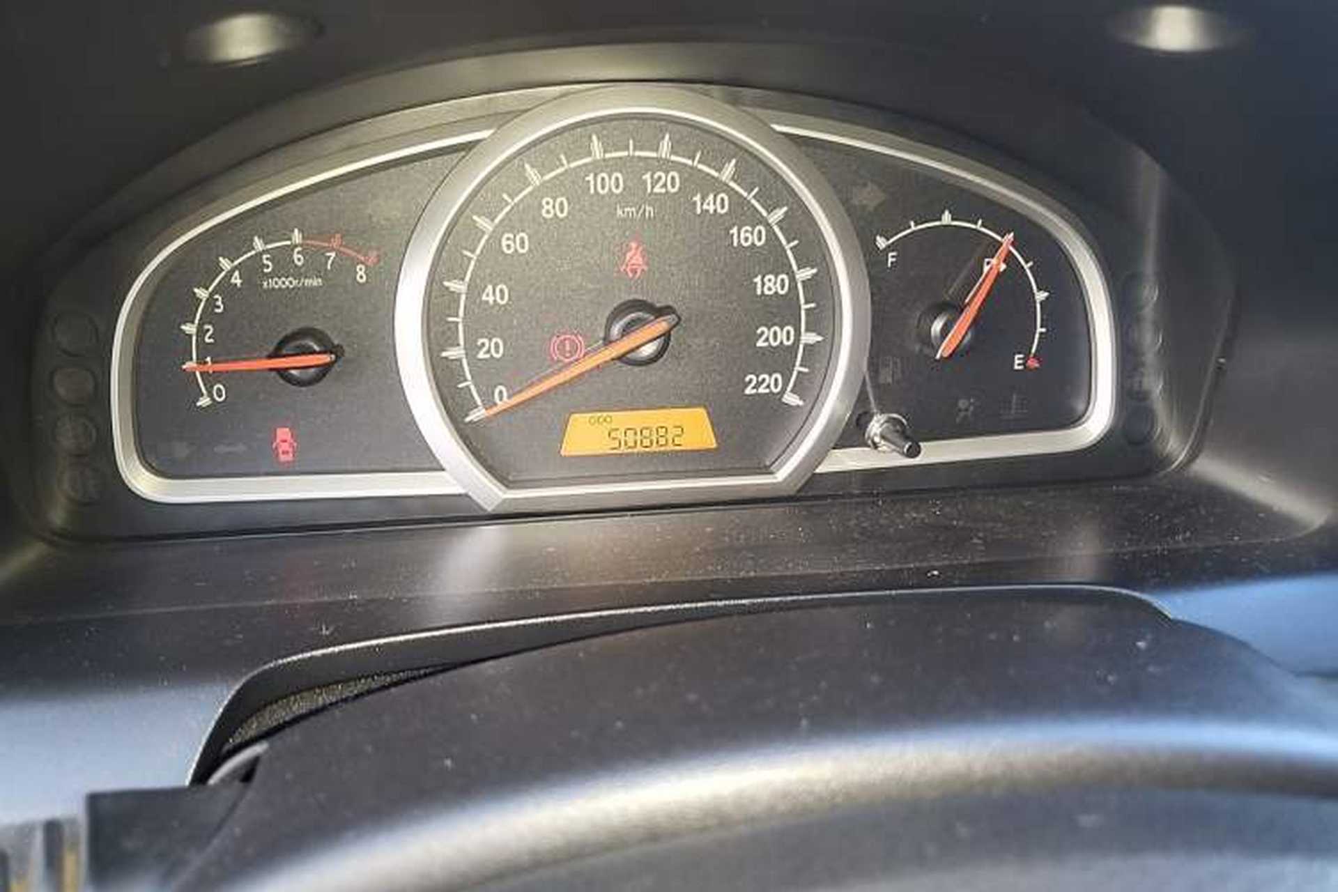 Used Baojun 630 2012 1.5L DVVT manual comfort version Odometer Close Up