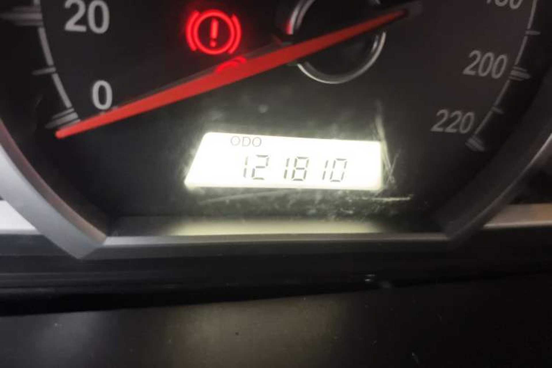 Used Baojun 630 2012 1.8L manual Comfort trim level Odometer Close Up
