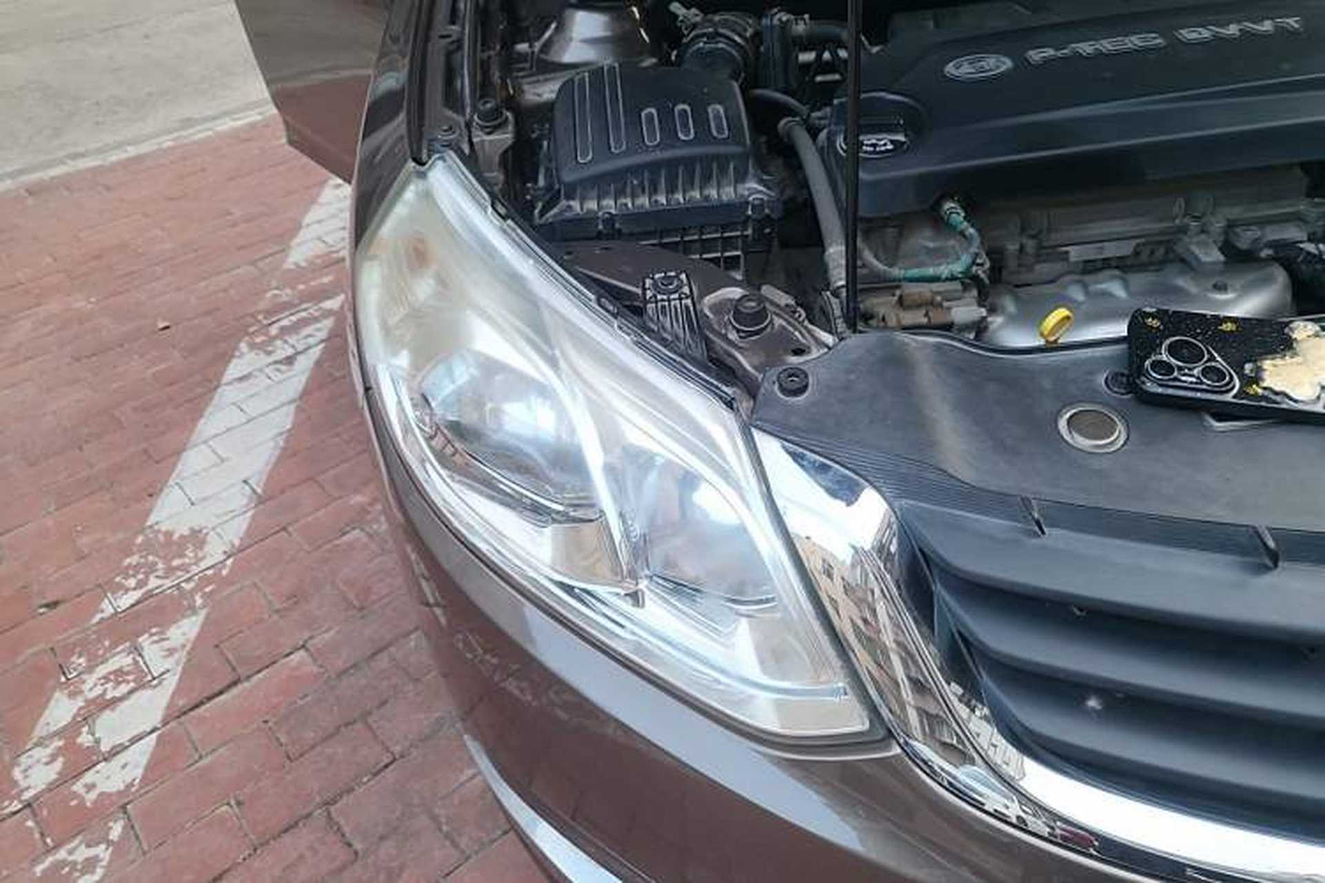 Used Baojun 630 2012 1.5L DVVT manual comfort version Right Front Headlight