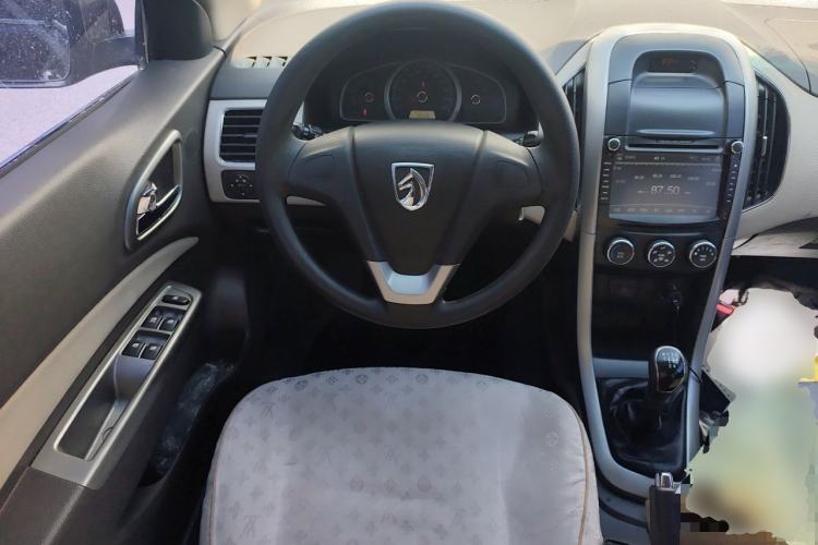 Used Baojun 630 2012 1.8L manual Comfort trim level Steering Wheel