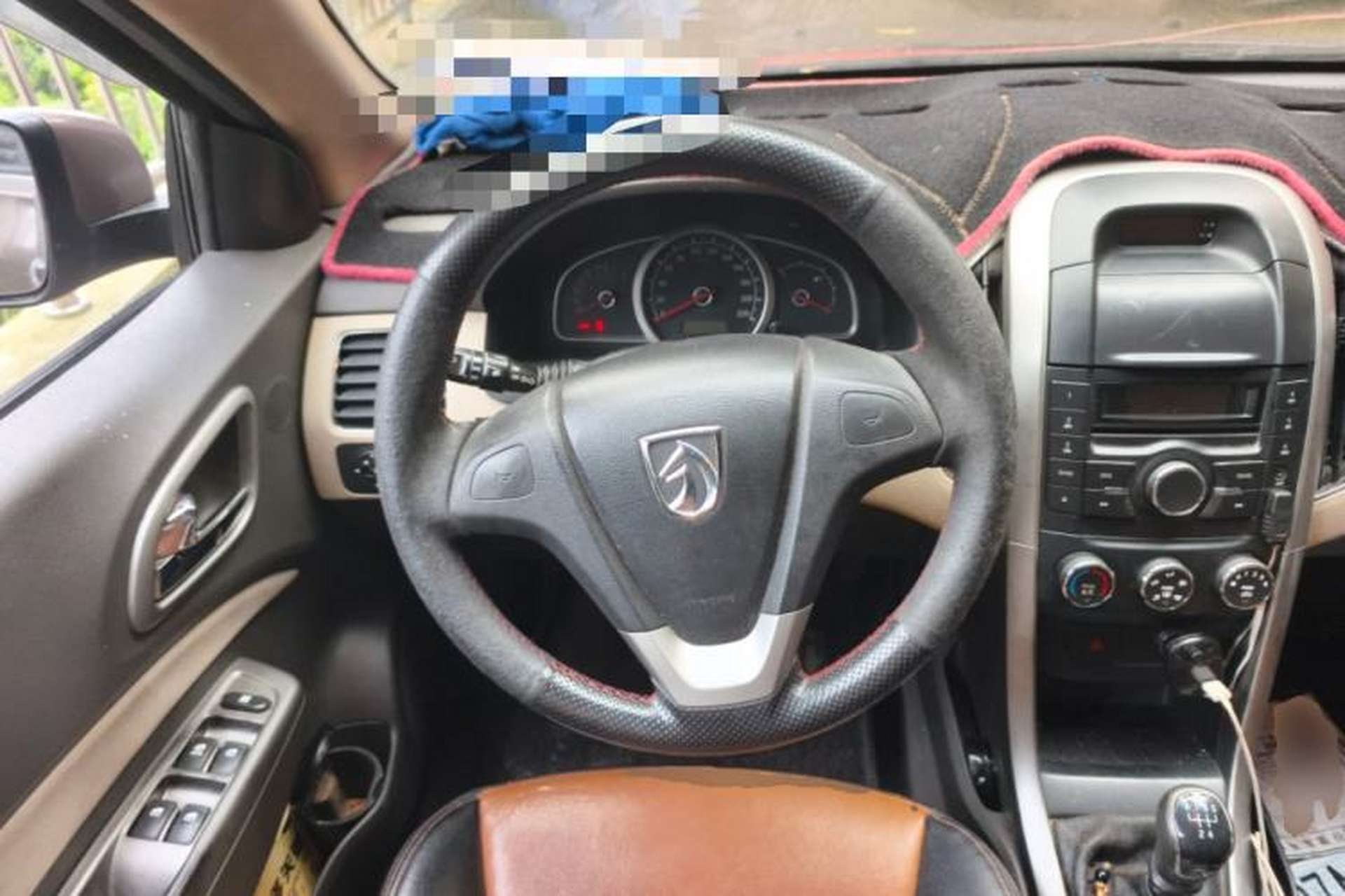 Used Baojun 630 2012 1.8L manual Comfort trim level Steering Wheel