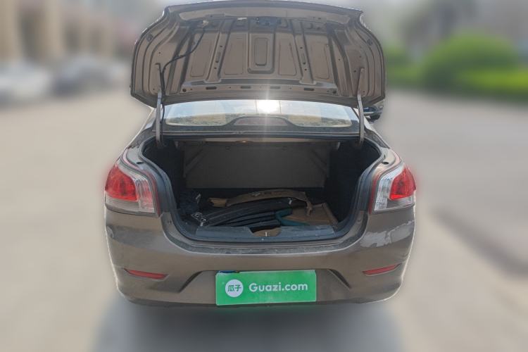 Used Baojun 630 2012 1.5L DVVT manual comfort version Trunk