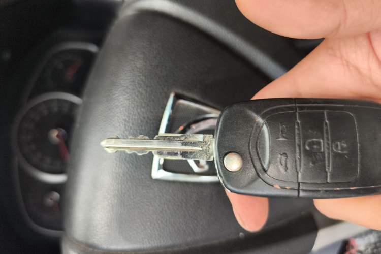Used Baojun 630 2012 1.8L manual Comfort trim level Vehicle Key