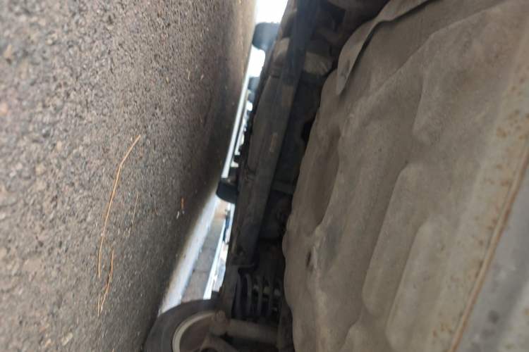 Used Baojun 630 2012 1.8L manual Comfort trim level Chassis Rear