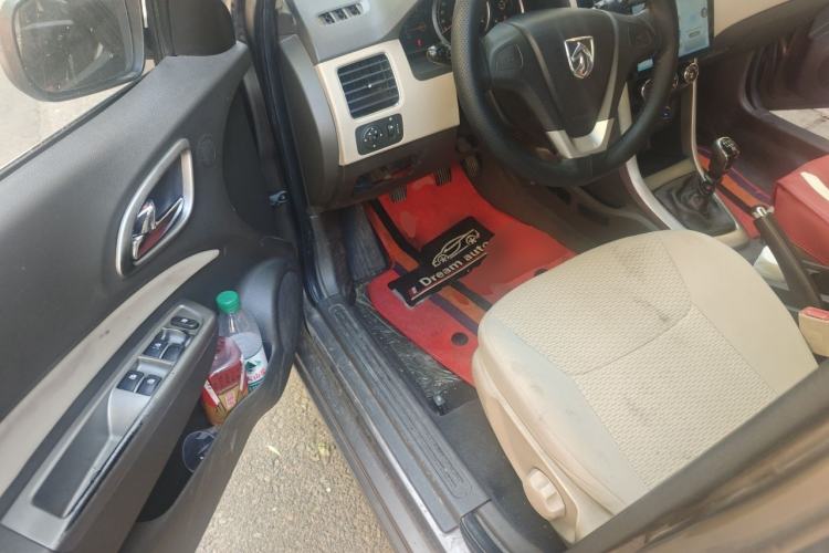 Used Baojun 630 2012 1.8L manual Comfort trim level Driver Seat
