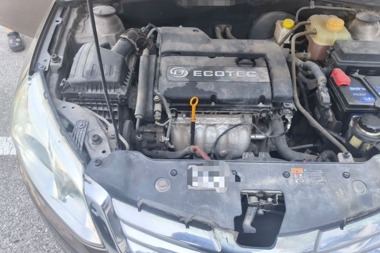 Used Baojun 630 2012 1.8L manual Comfort trim level Engine Bay Right