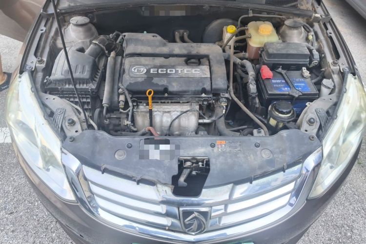 Used Baojun 630 2012 1.8L manual Comfort trim level Engine Bay