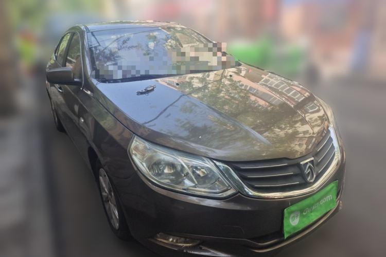 Used Baojun 630 2012 1.8L manual Comfort trim level Front Right 45 Deg