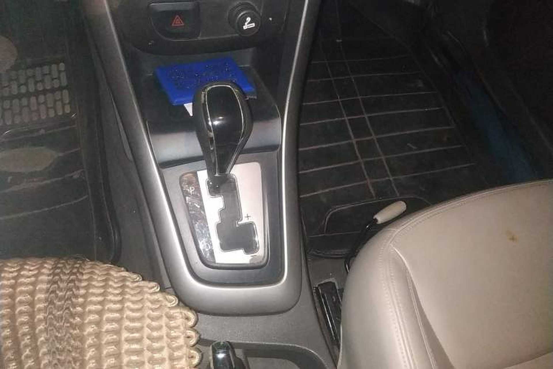 Used Baojun 630 2012 1.5L DVVT Automatic Elite Model Gear Lever