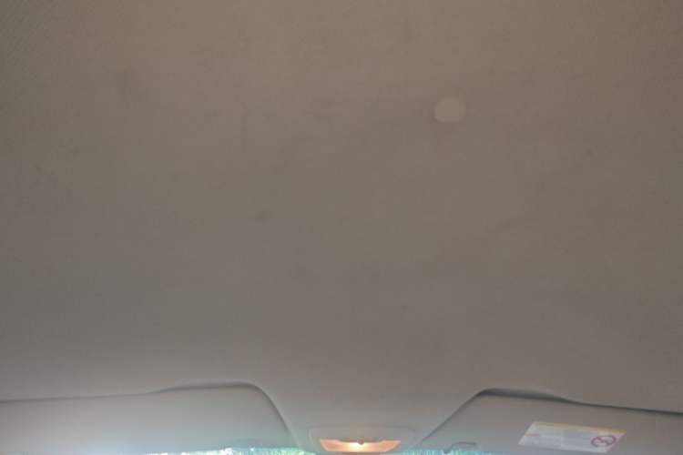 Used Baojun 630 2012 1.8L manual Comfort trim level Headliner