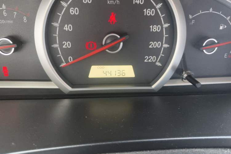 Used Baojun 630 2012 1.8L manual Comfort trim level Odometer Close Up