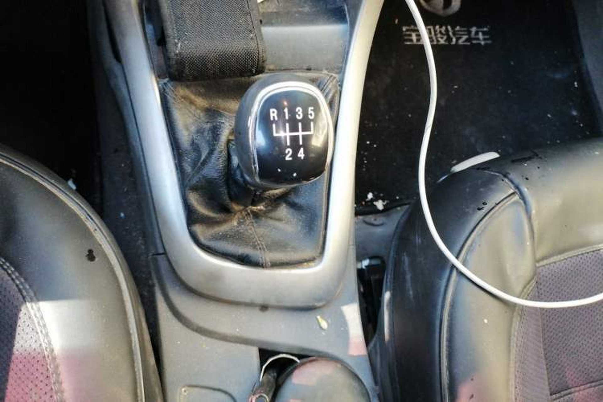 Used Baojun 630 2012 1.5L DVVT Manual Standard Model Gear Lever
