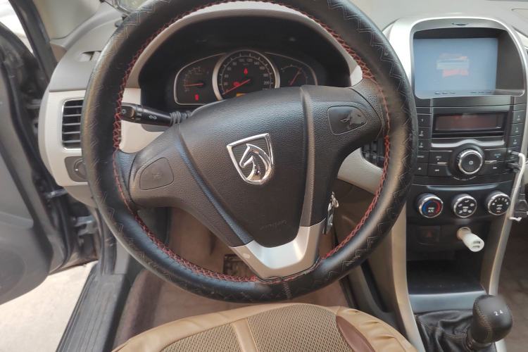 Used Baojun 630 2012 1.5L DVVT manual comfort version Steering Wheel