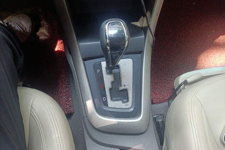 Used Baojun 630 2012 1.5L DVVT Automatic Elite Model Gear Lever
