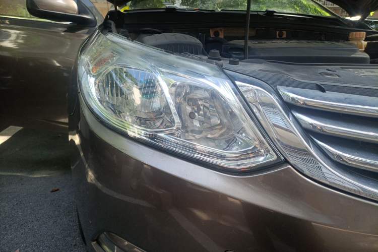Used Baojun 630 2012 1.5L DVVT Automatic Elite Model Right Front Headlight