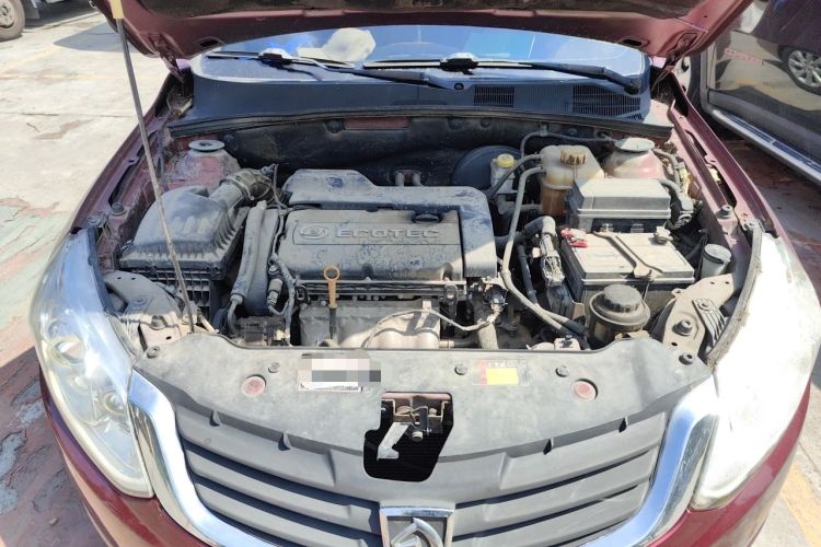 Used Baojun 630 2012 1.8L automatic comfort version Engine Bay