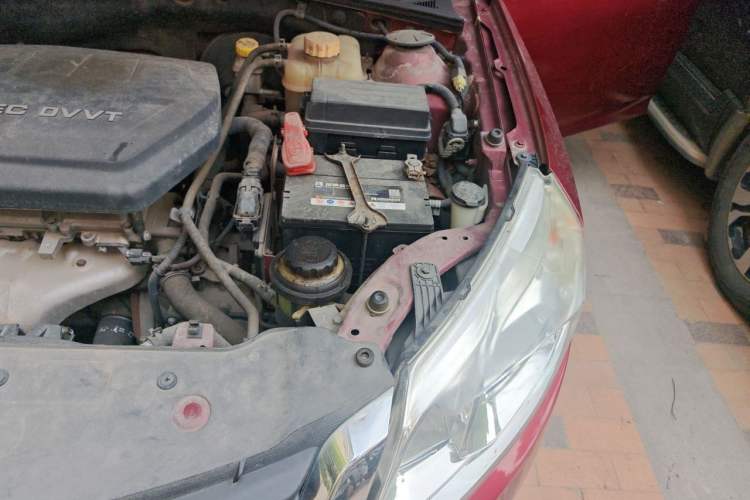 Used Baojun 630 2012 1.5L DVVT Automatic Elite Model Engine Bay Left
