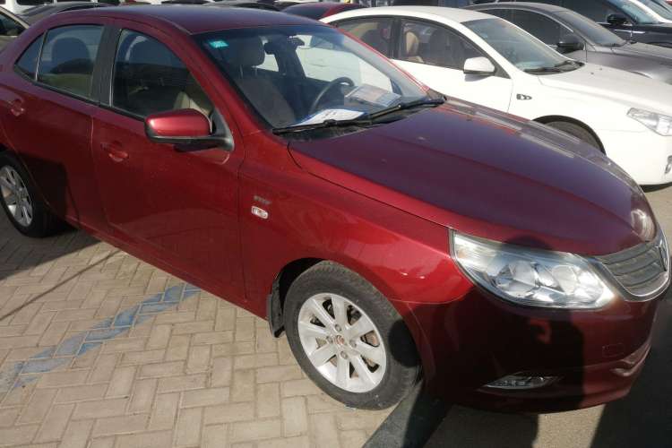 Used Baojun 630 2012 1.5L DVVT manual comfort version Front Right 45 Deg