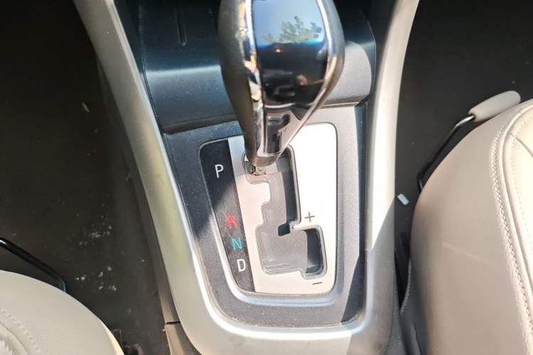 Used Baojun 630 2012 1.5L DVVT Automatic Elite Model Gear Lever