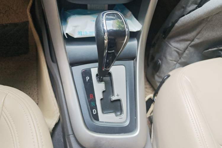 Used Baojun 630 2012 1.5L DVVT Automatic Elite Model Gear Lever
