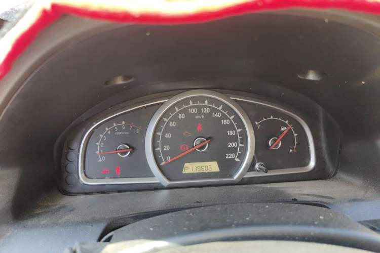 Used Baojun 630 2012 1.8L automatic comfort version Instrument Cluster